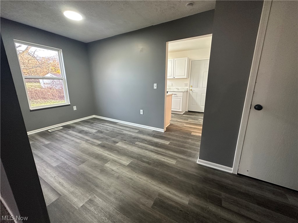 1324 Hamlin Drive