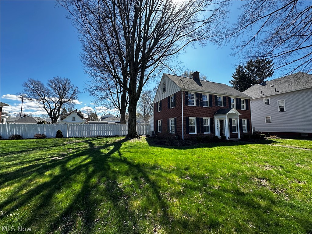 407 Main Street