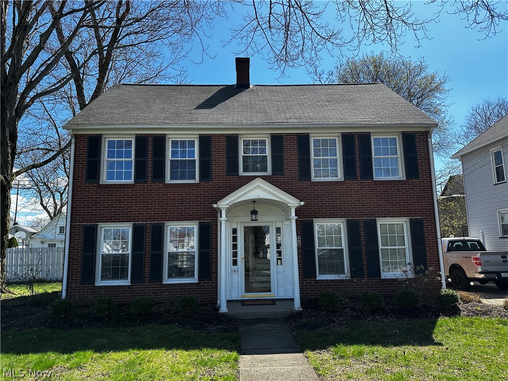 407 Main Street