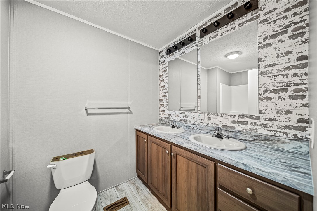3583 Austin Road 7