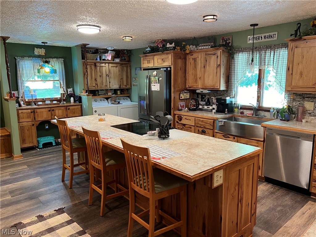 555 S Parrish Road