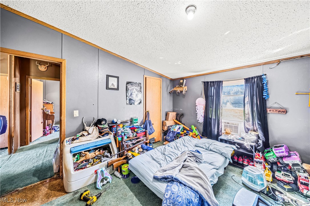 1055 E Morgan