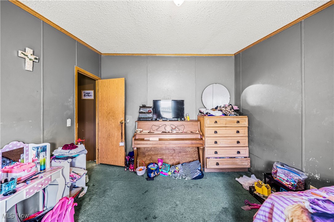 1055 E Morgan