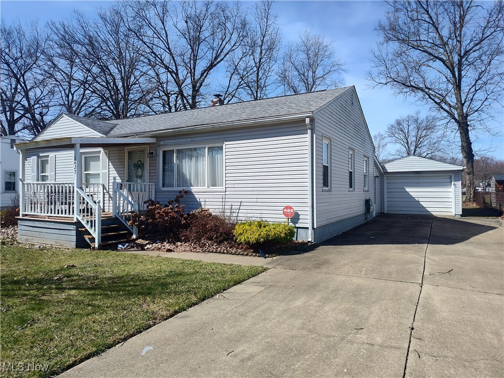 1427 Gladding Avenue