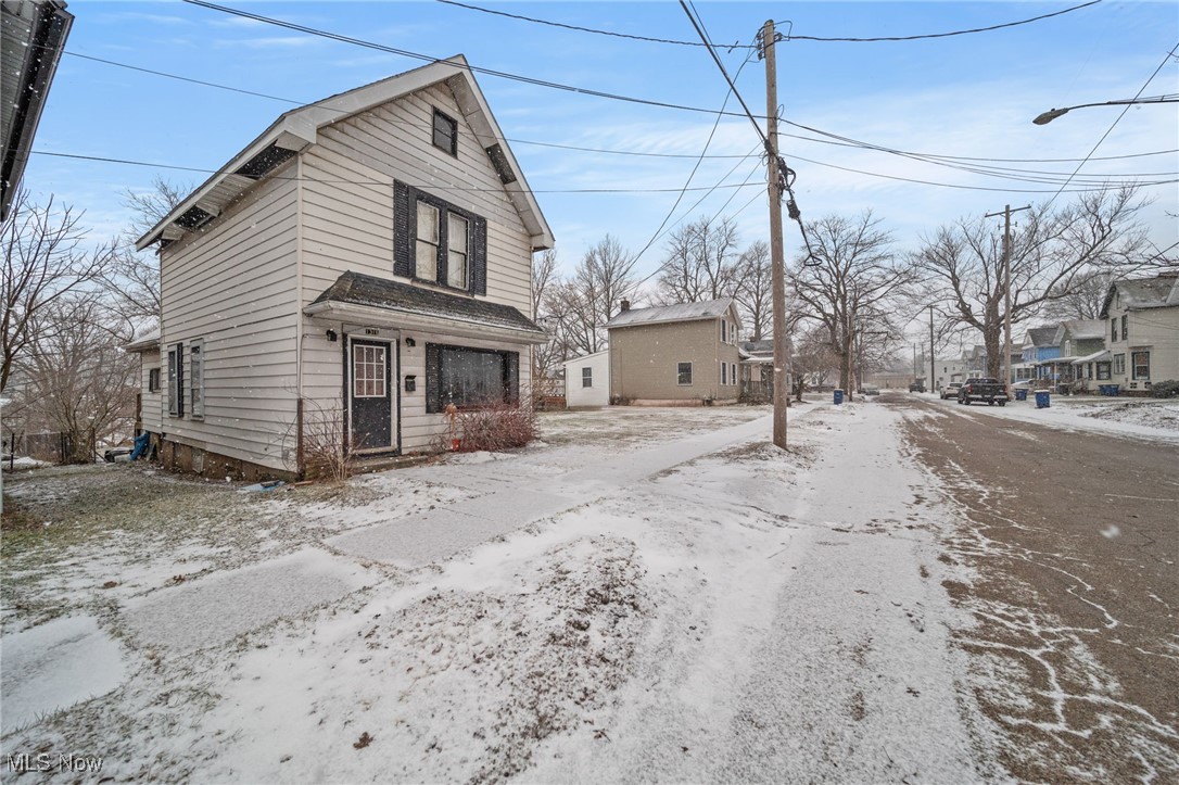 1316 W 3rd Street
