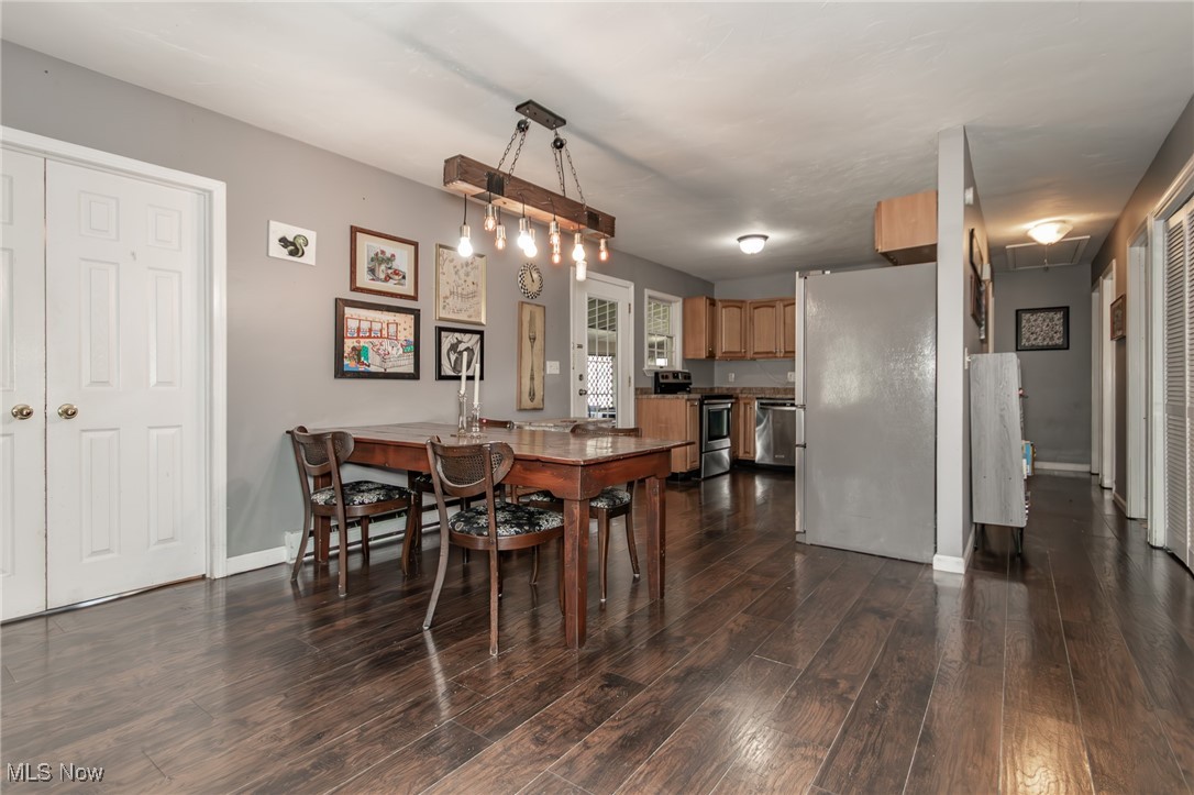 1747 Morning Star Drive