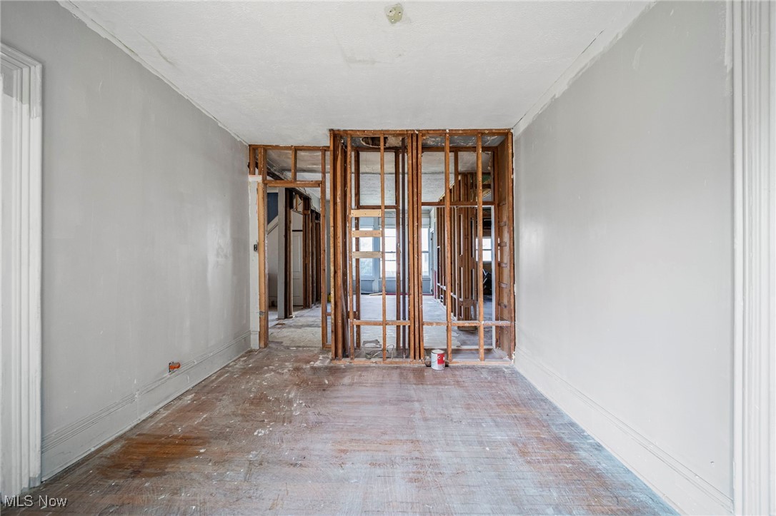 371 W Main Street