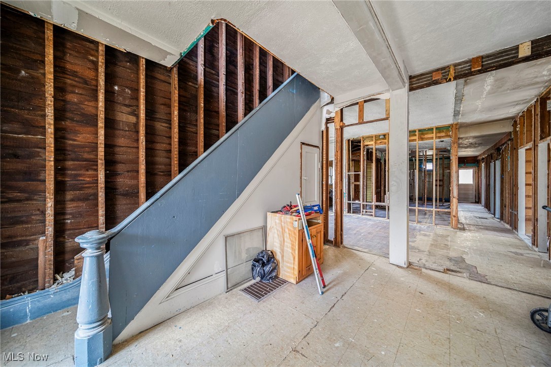 371 W Main Street