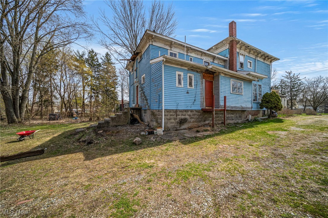 371 W Main Street