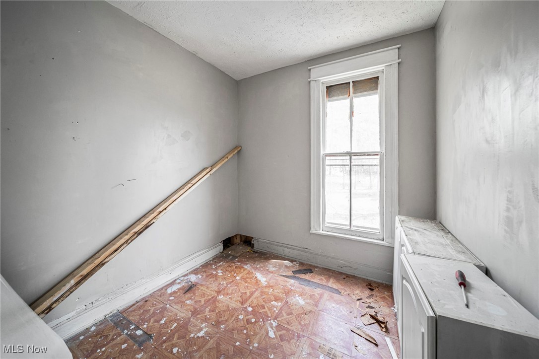 371 W Main Street
