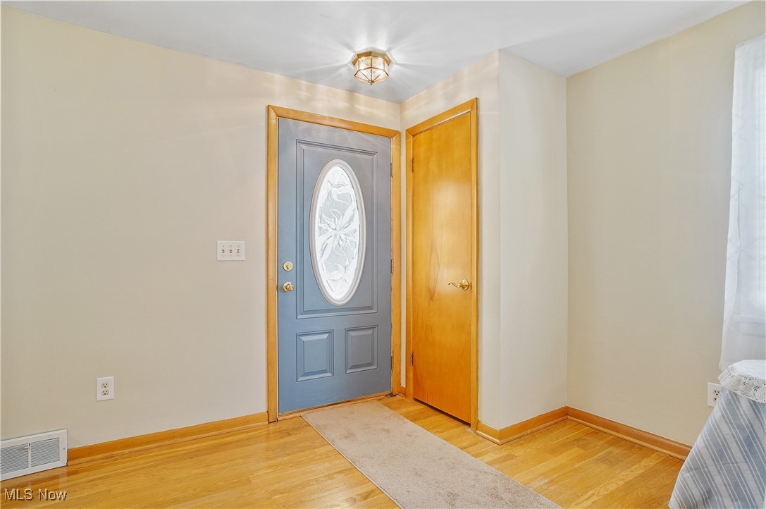 319 Hosford Avenue