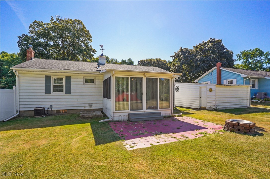 319 Hosford Avenue
