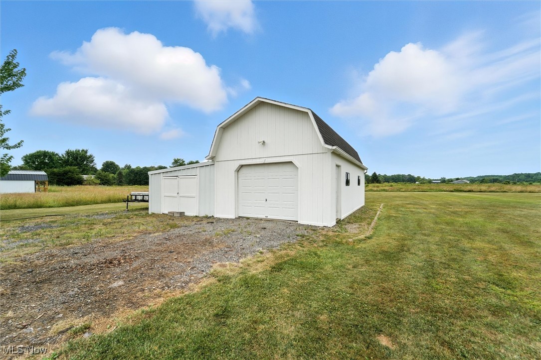 2745 Footville Richmond Road E