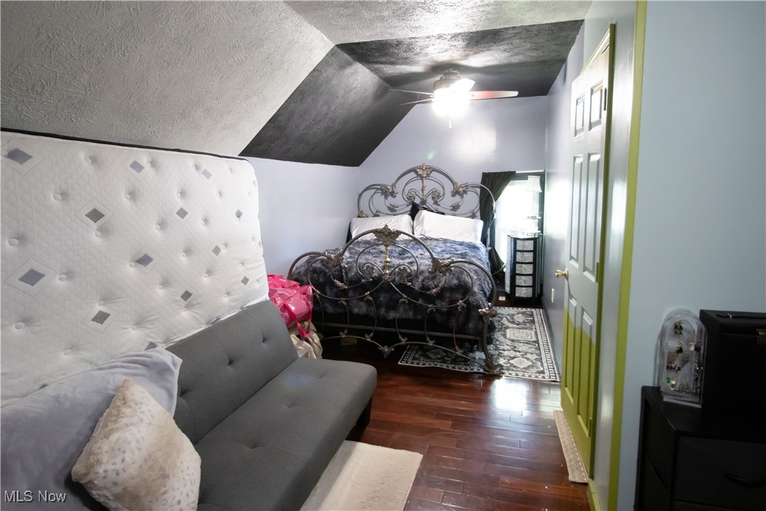 1614 E 49th Street