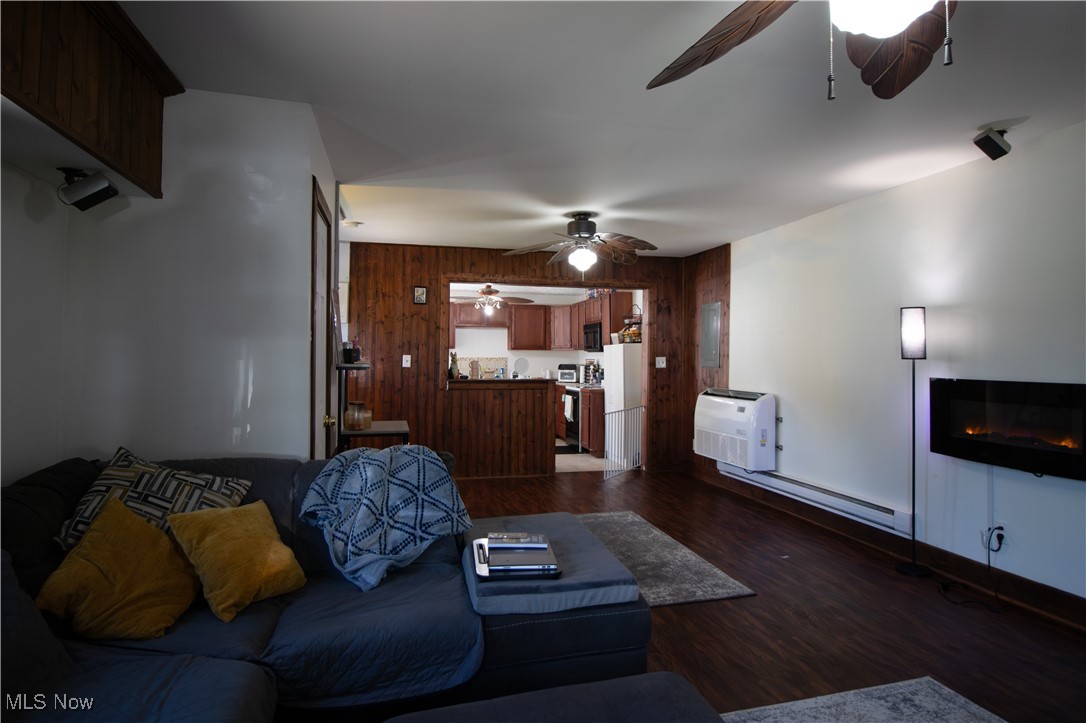 1614 E 49th Street