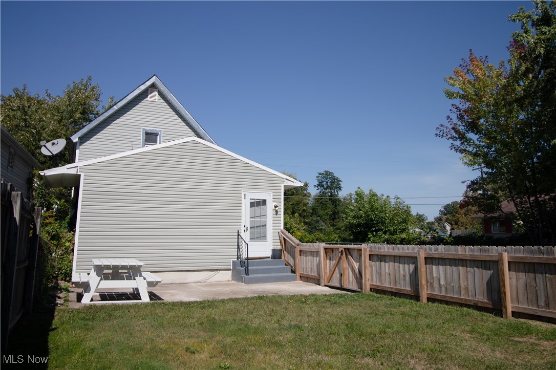 1614 E 49th Street