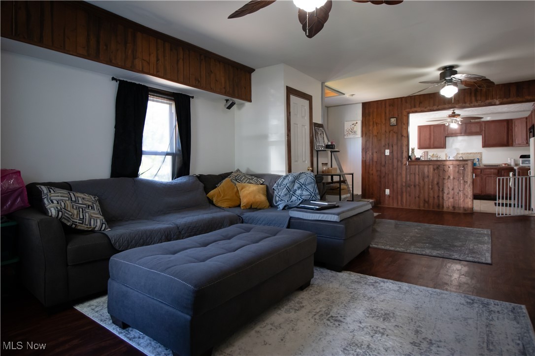 1614 E 49th Street