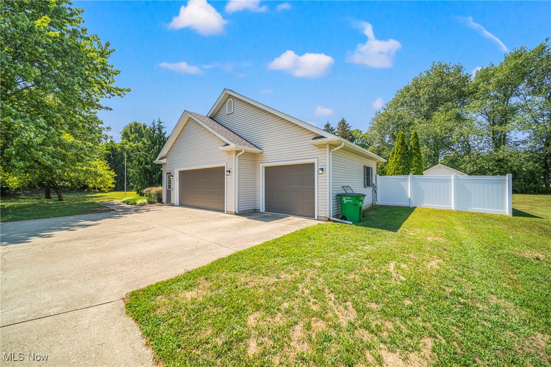7125 Harmony Glen Drive