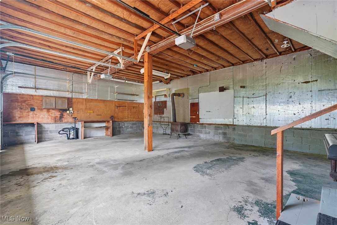 60 E Walnut Street