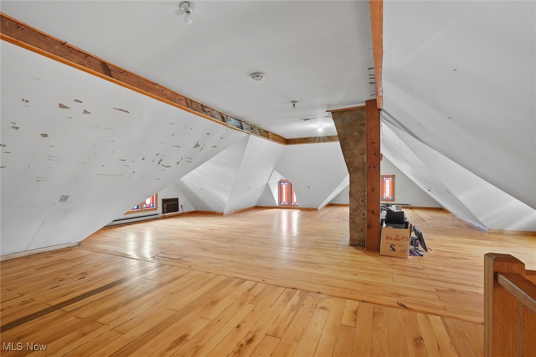 60 E Walnut Street