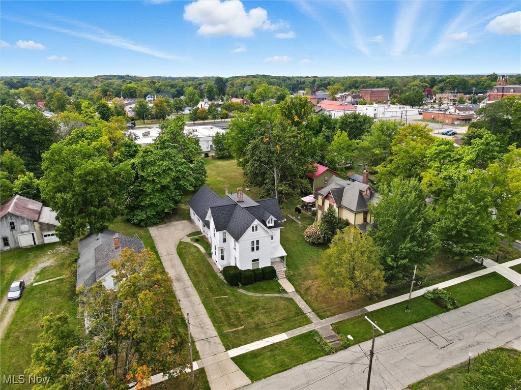 60 E Walnut Street