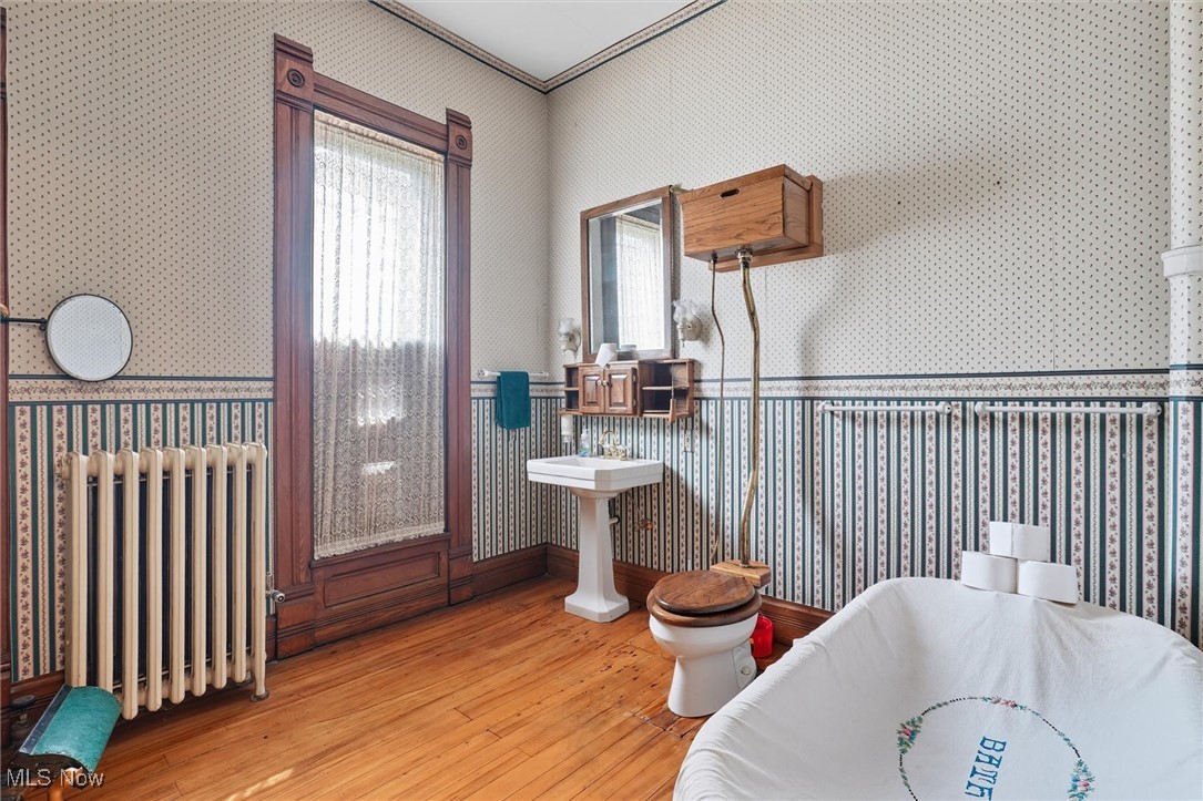 60 E Walnut Street