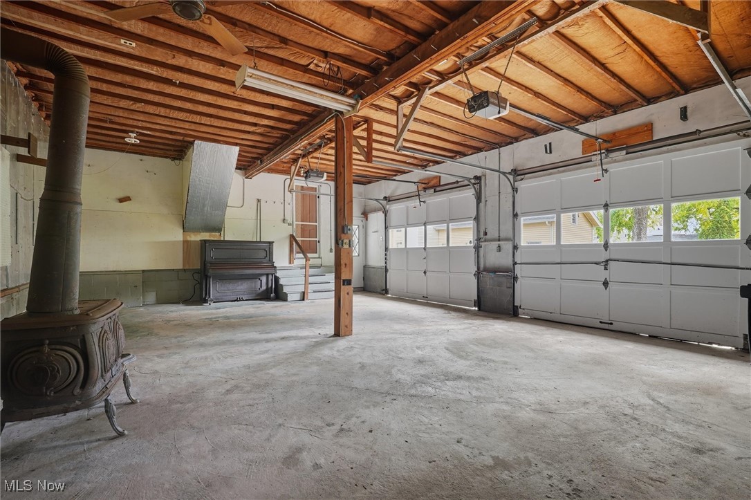 60 E Walnut Street