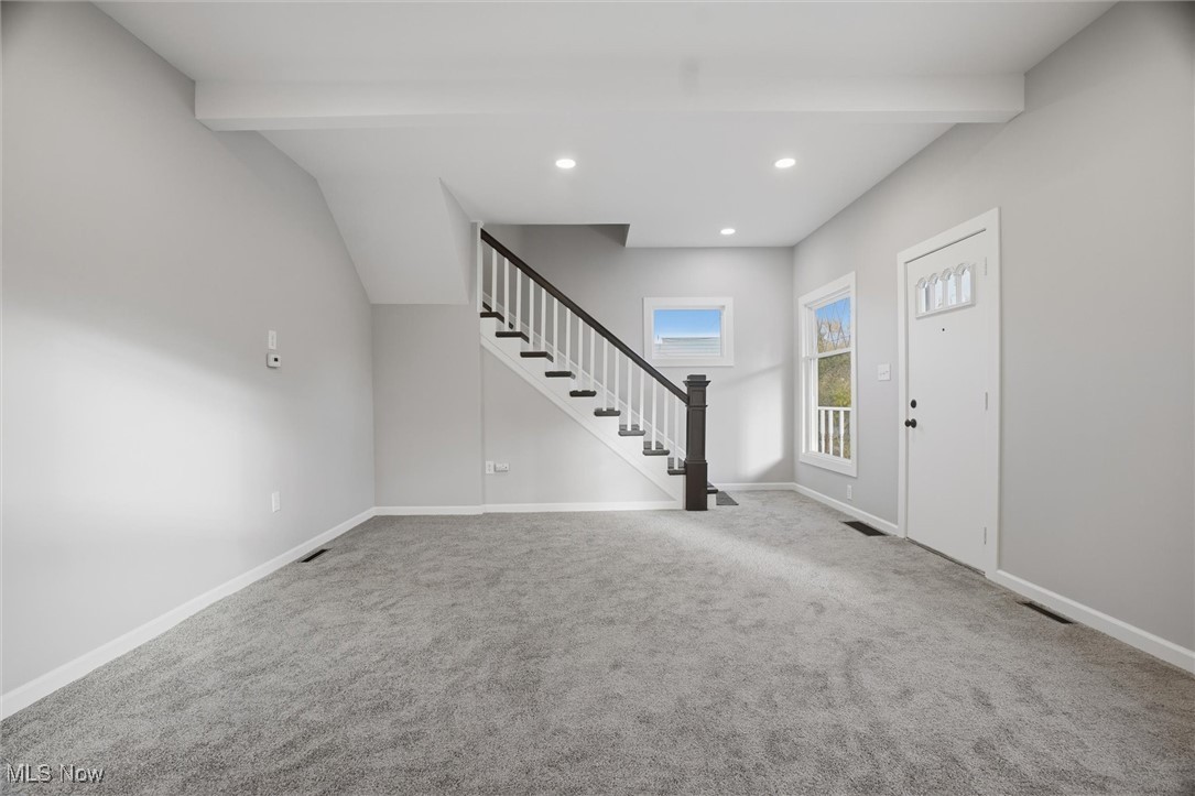 949 E 6th Street