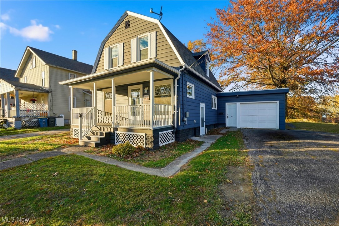 949 E 6th Street