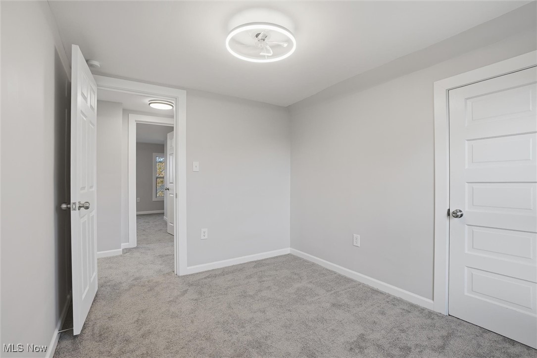 949 E 6th Street