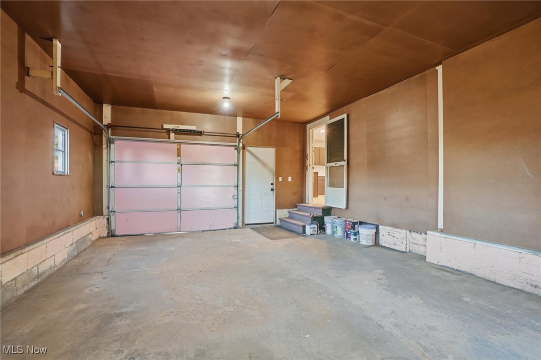 949 E 6th Street