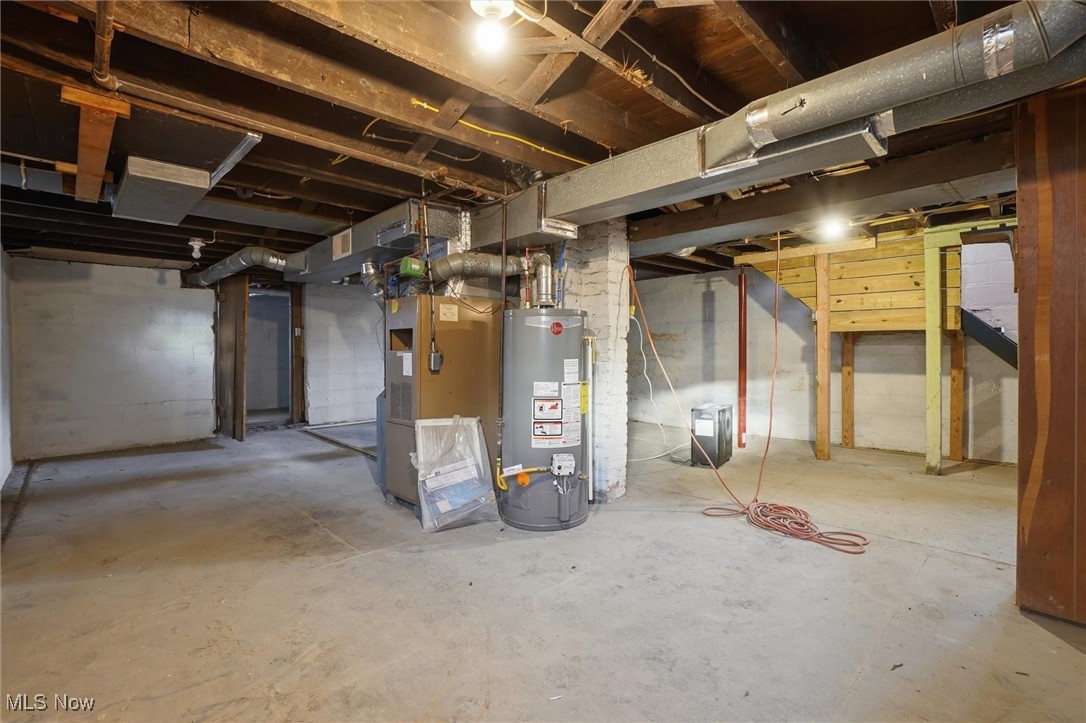 949 E 6th Street