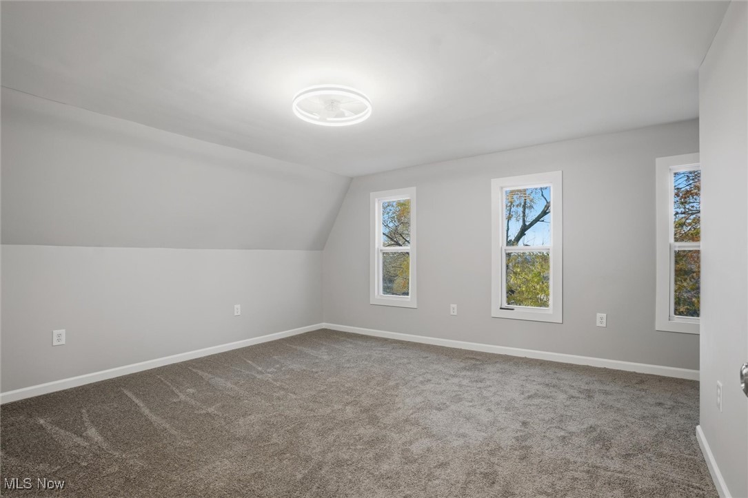 949 E 6th Street