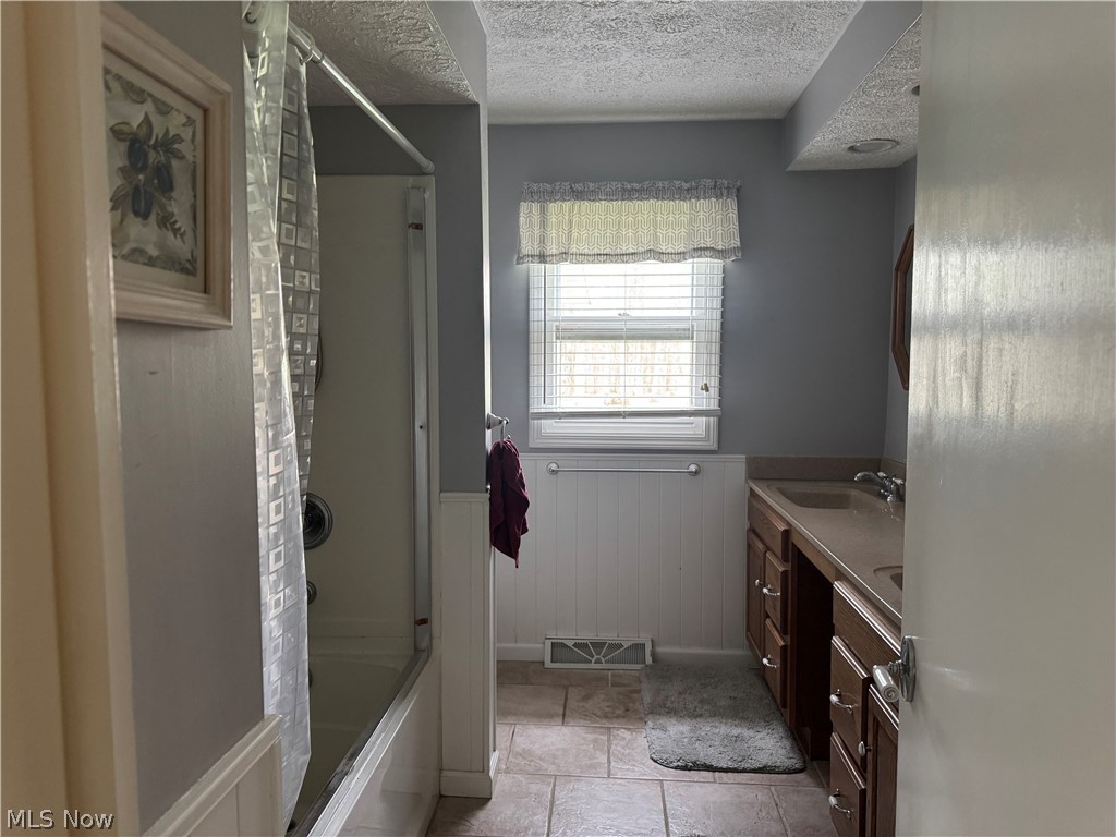 43 N Poplar Street