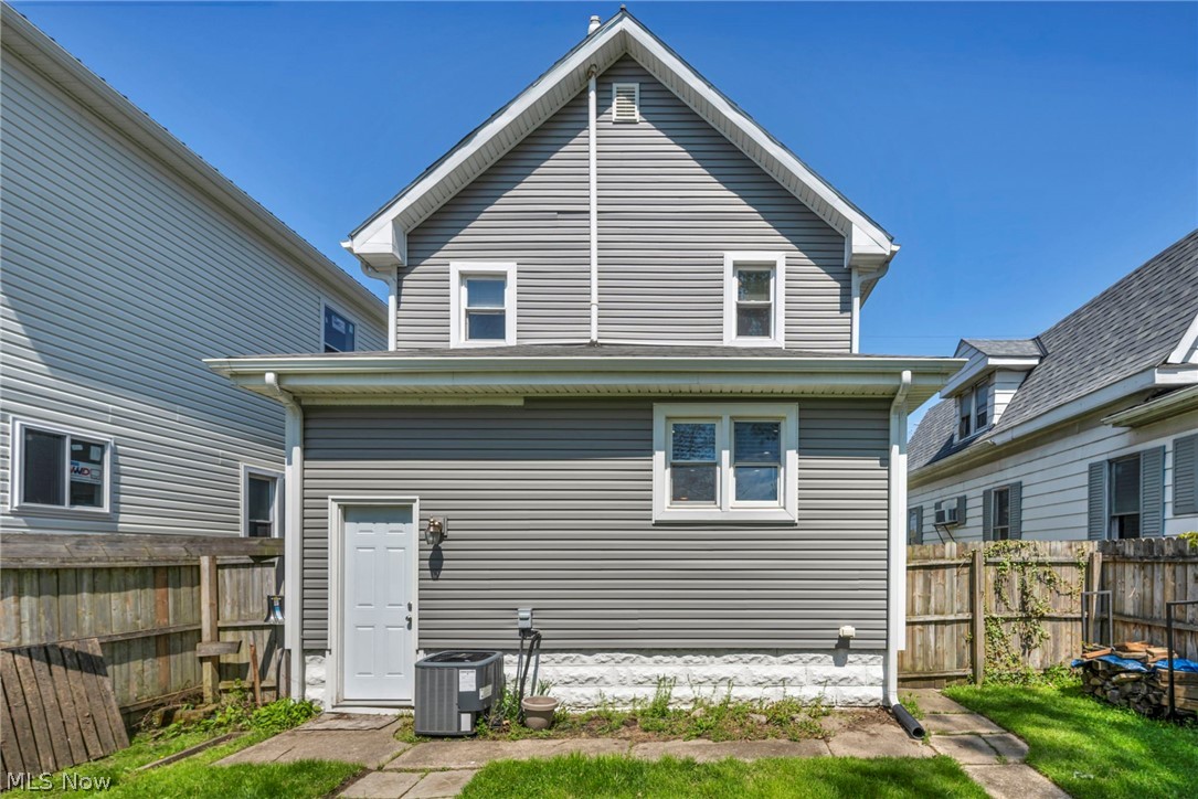 1646 Walnut Boulevard