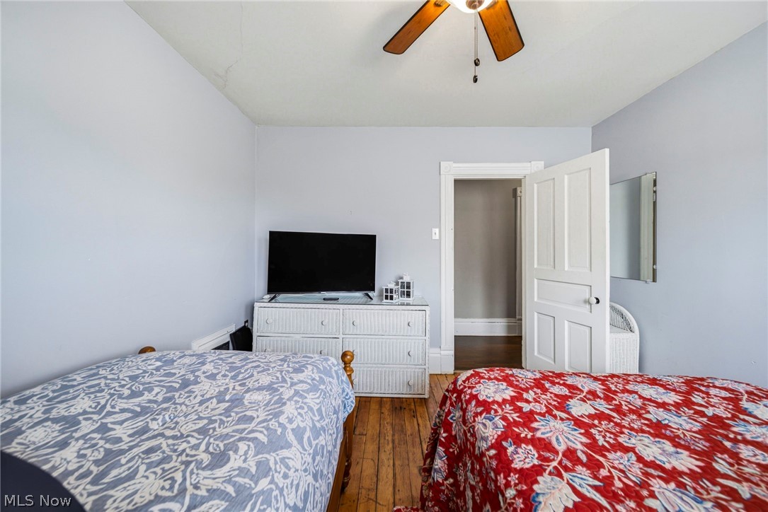 1633 W 5th Street