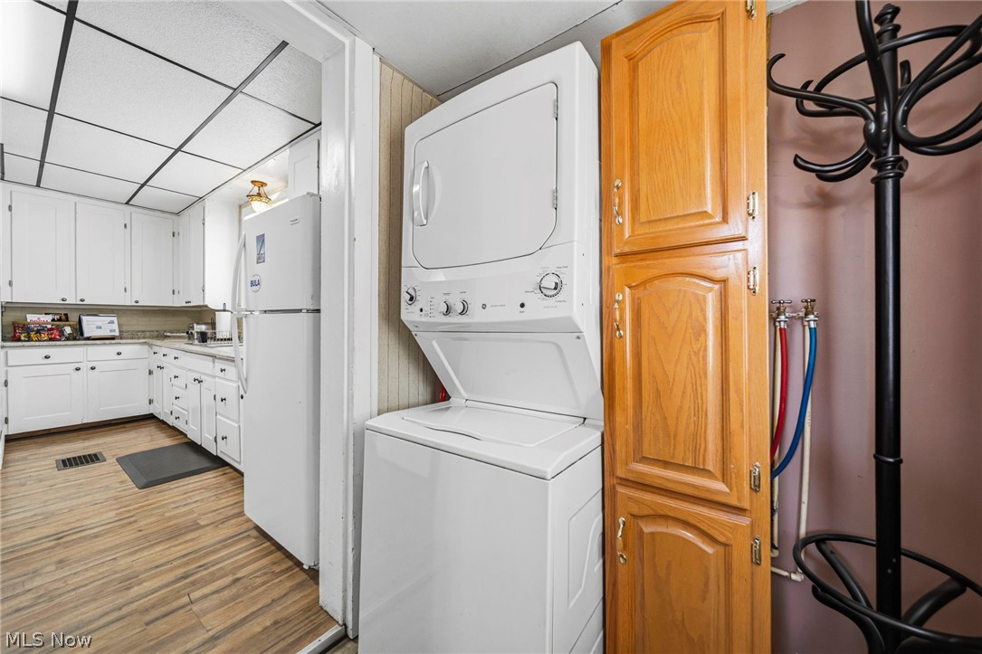 1633 W 5th Street