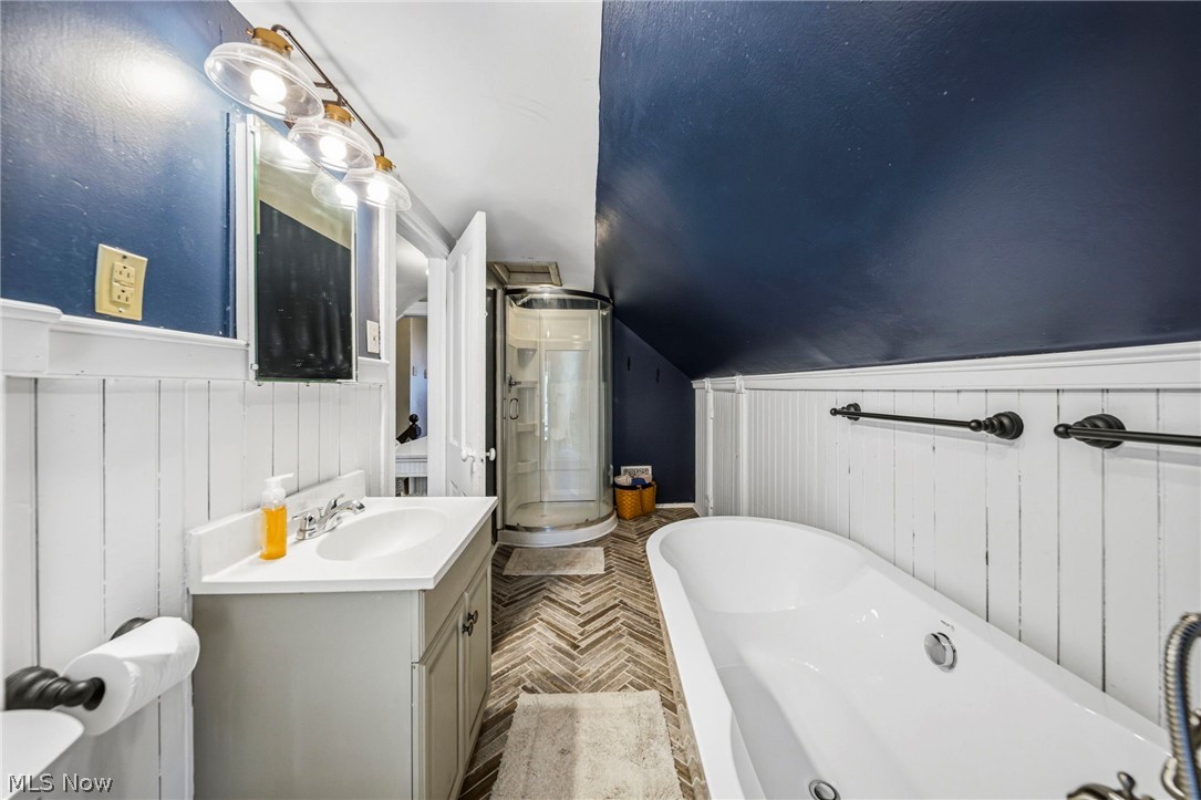1633 W 5th Street