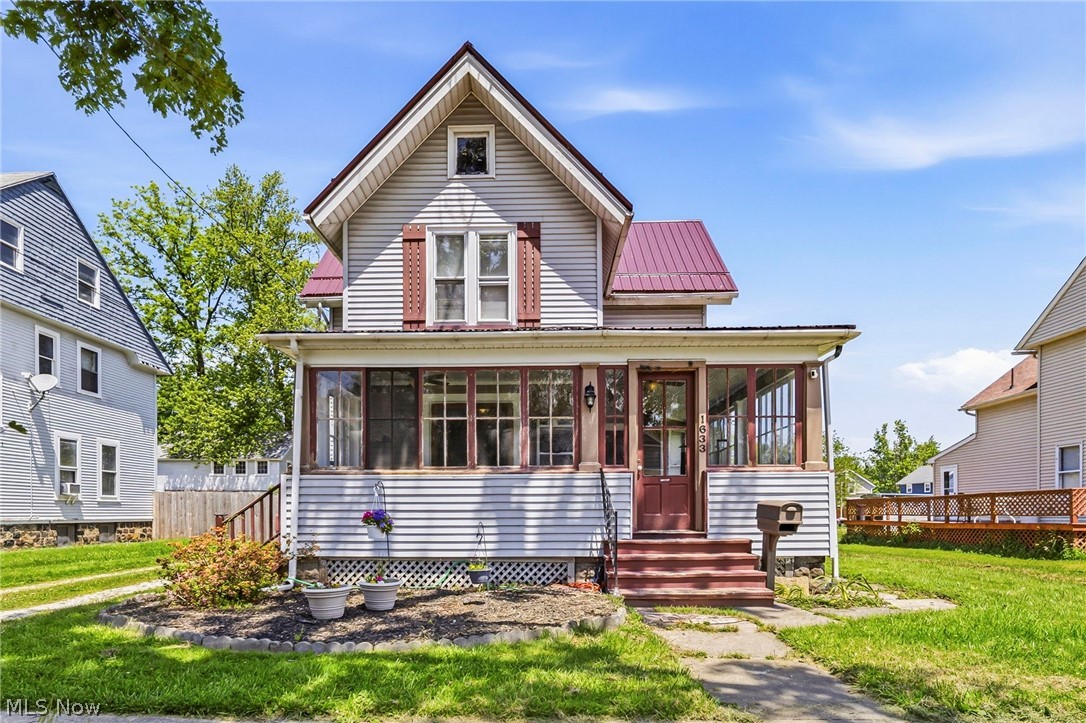 1633 W 5th Street