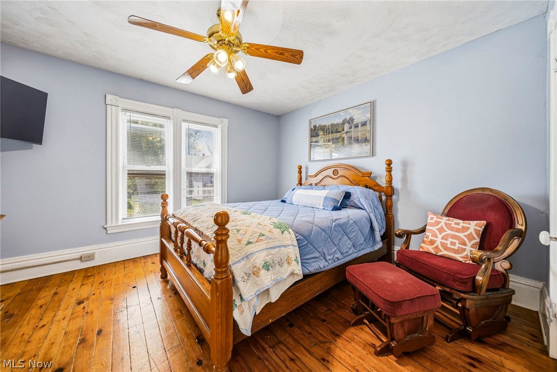 1633 W 5th Street