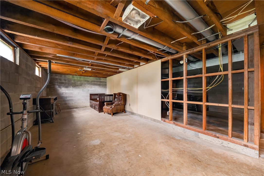 4552 N Monroe Center Road