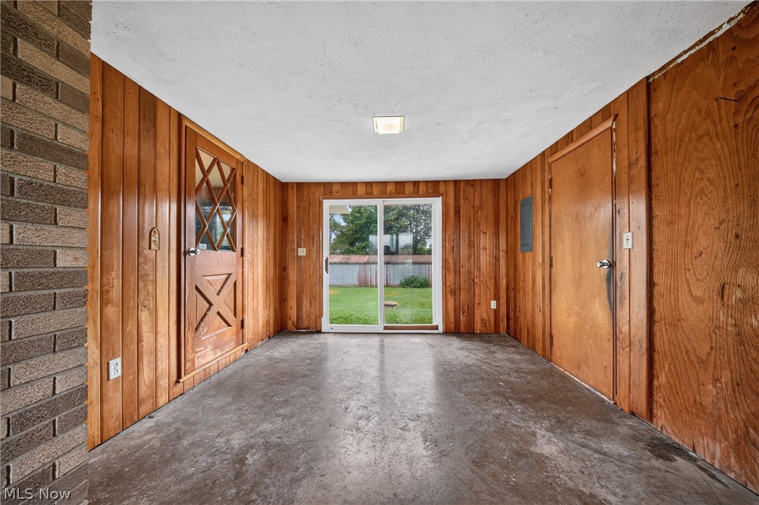 4552 N Monroe Center Road
