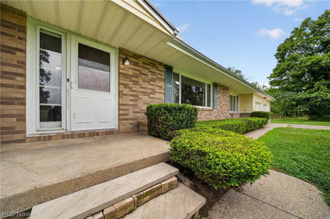4552 N Monroe Center Road