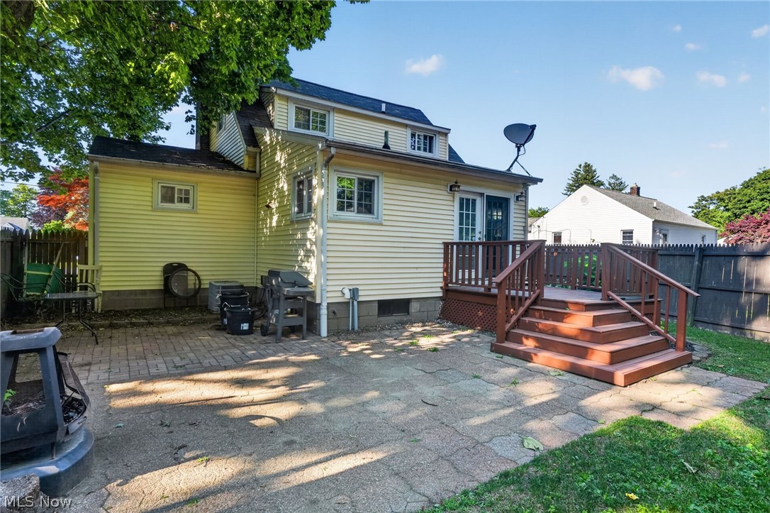3912 Lake Road W