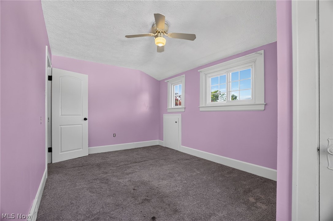 3912 Lake Road W
