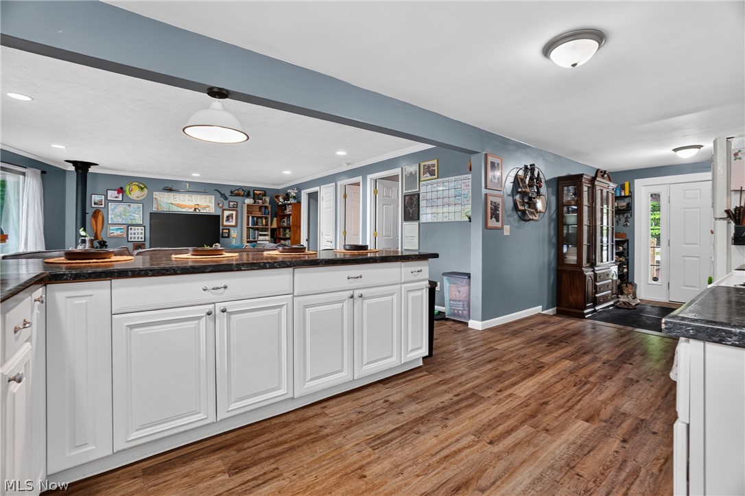 554 E River View Drive