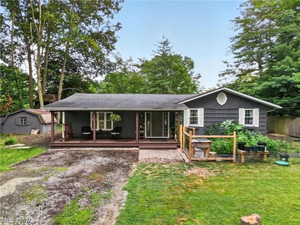 554 E River View Drive