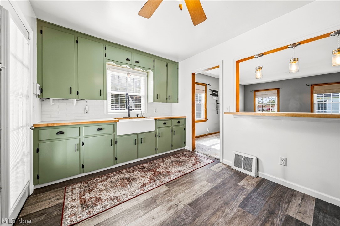 1809 W 16th Street
