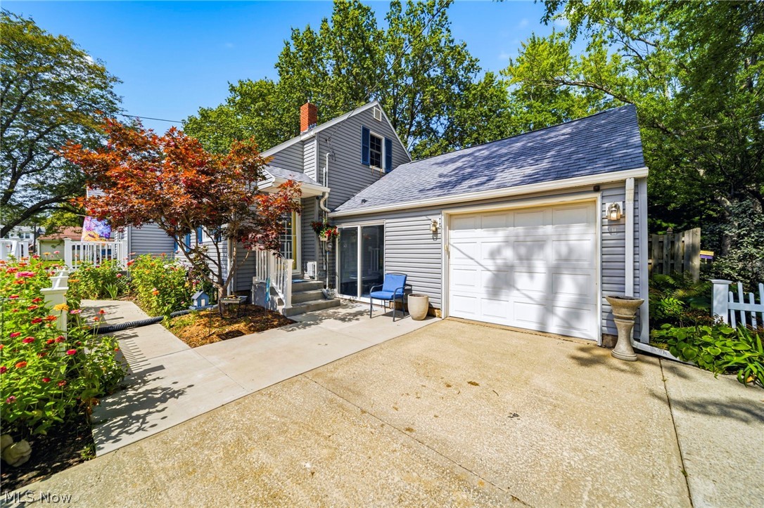 1809 W 16th Street
