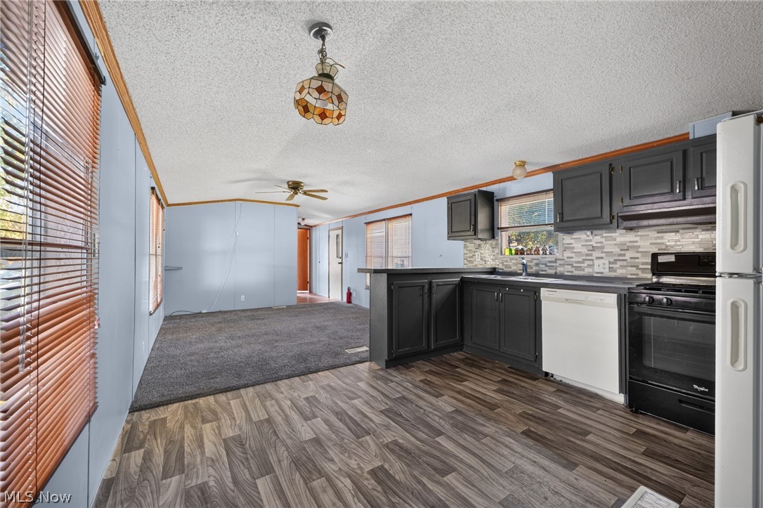 3583 Austin Road